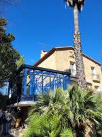 Installation en cours d'une véranda TECHNAL avec toiture vitrée 3 pentes à Marseille dans les Bouches du Rhône